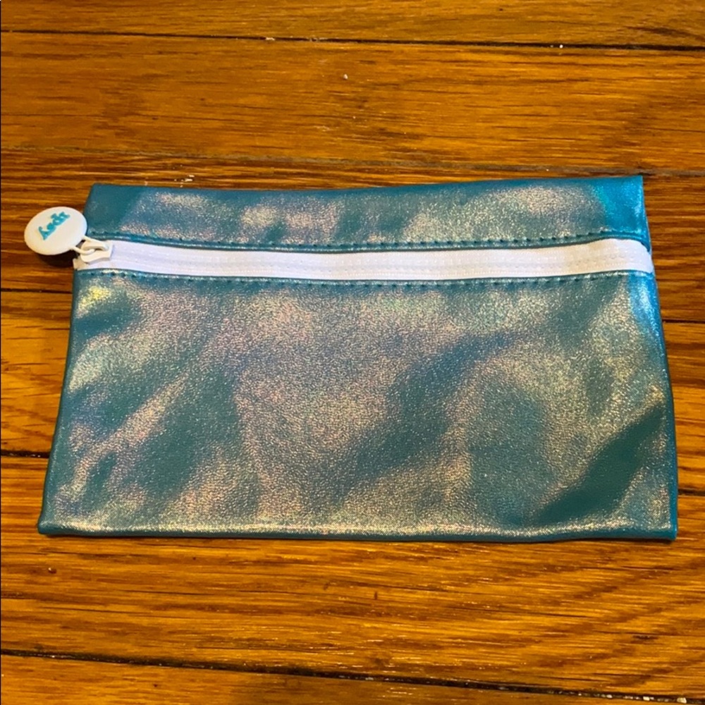 Makeup bag
